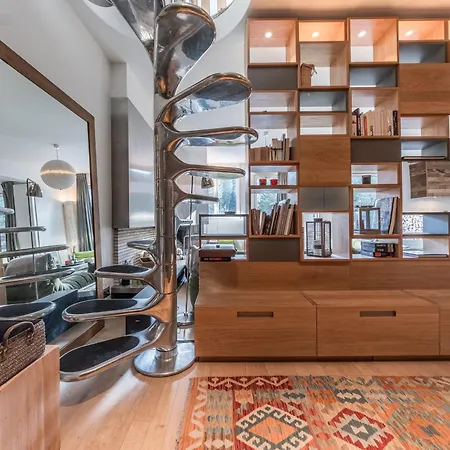 Luxueux Duplex 4 Avec Balcons Et Cheminee A - Fr-1-613a-46 *