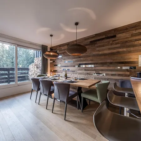 Luxueux Duplex 4 Avec Balcons Et Cheminee A